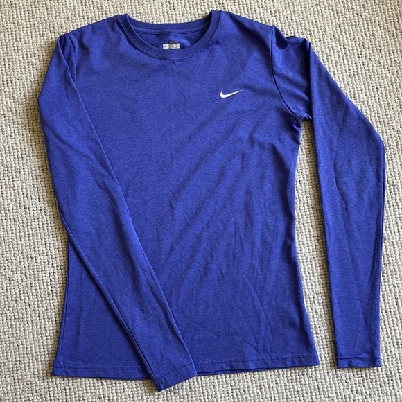 Nike XS Dry-Fit Long Sleeve Shirt - Picture 1 of 3